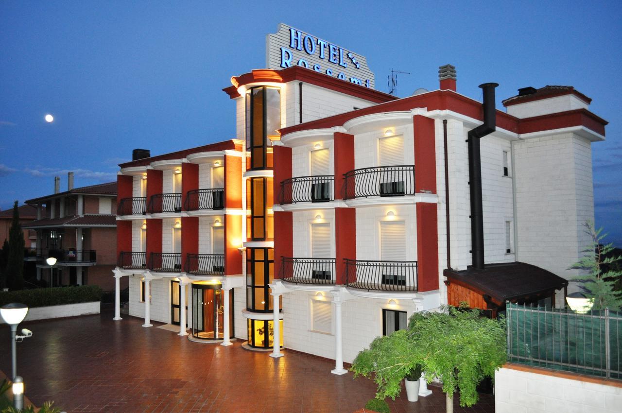 Hotel Ristorante Rossemi سان جيوفاني روتوندو المظهر الخارجي الصورة