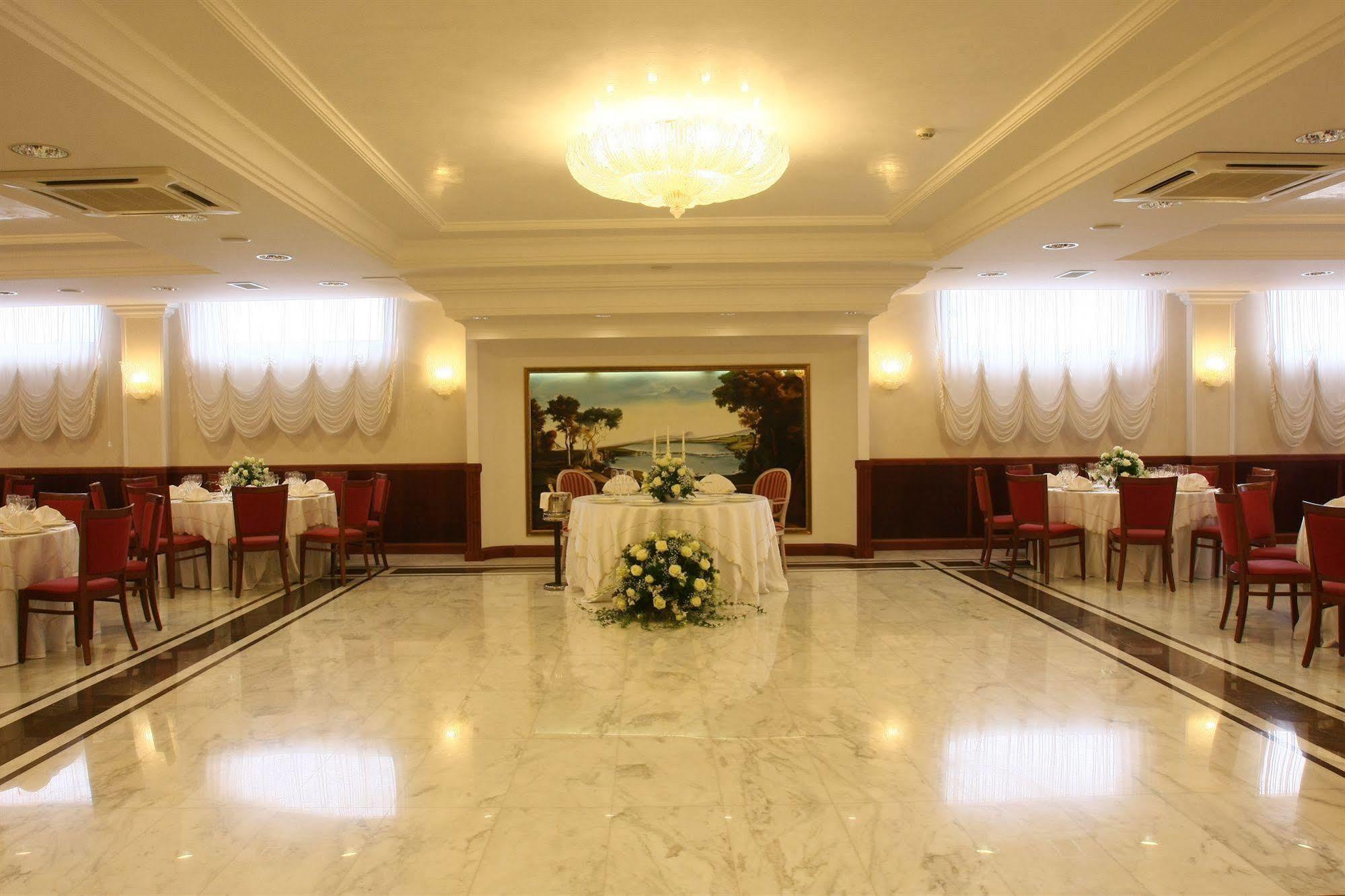 Hotel Ristorante Rossemi سان جيوفاني روتوندو المظهر الخارجي الصورة